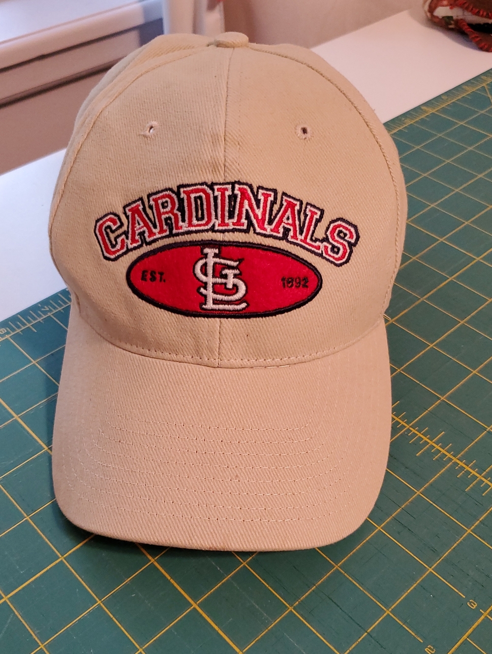 Beige Cardinals Baseball Cap with Red Logo - Team Embroidered Hat